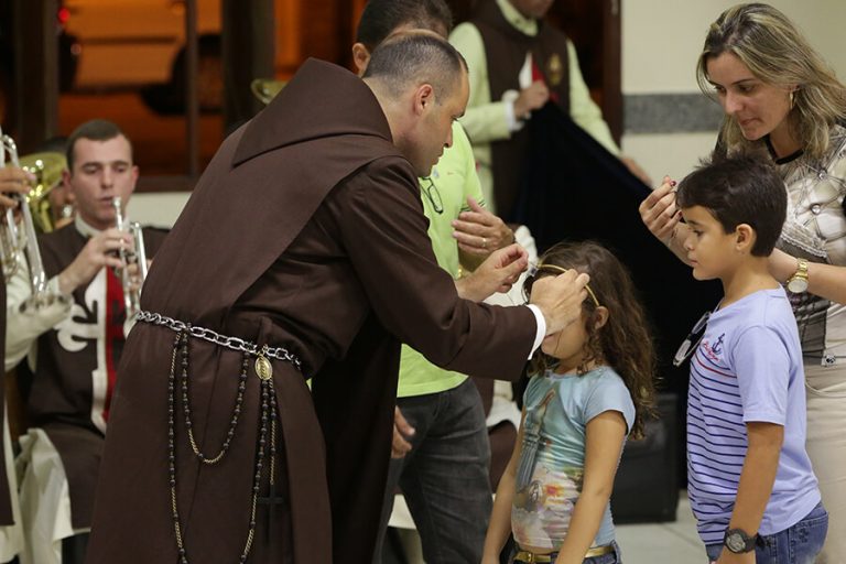donativos a asociaciones religiosas